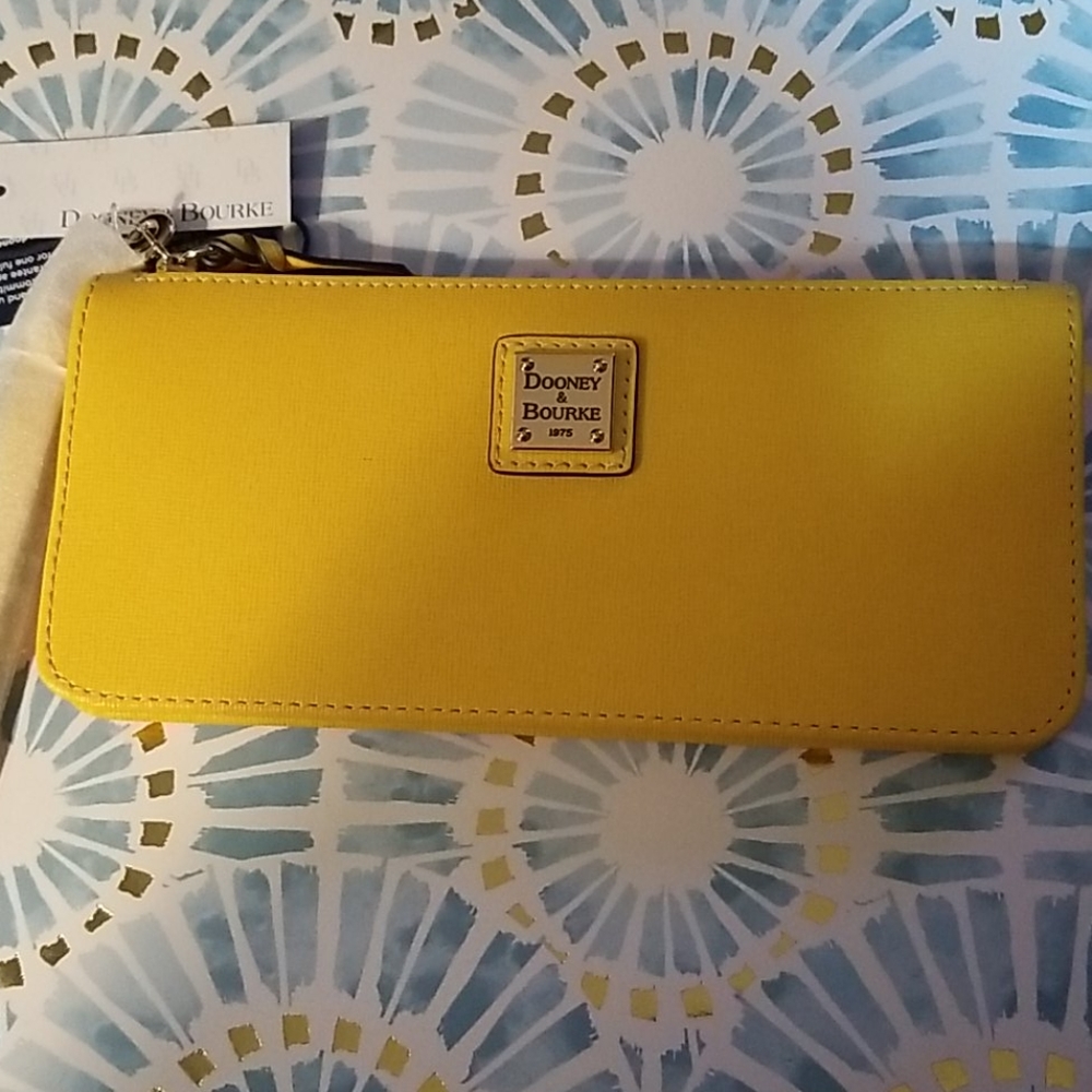 Brand new slim wristlet wallet
